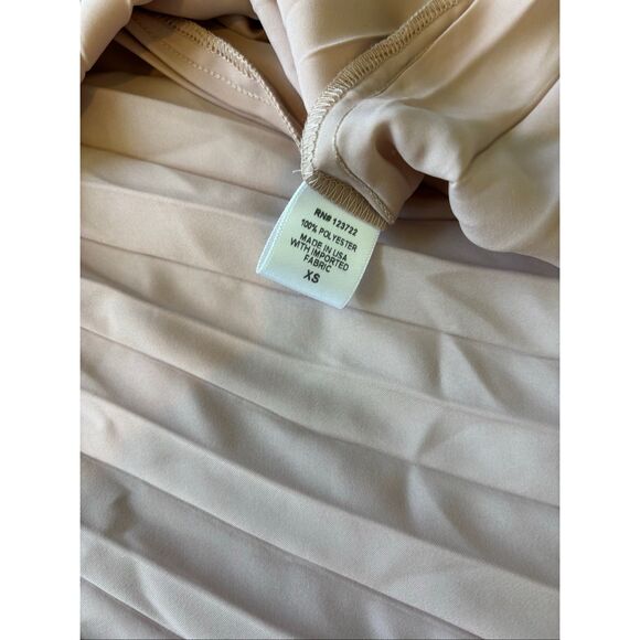 NWT Xirena "Sienna" Pink Pleated Skirt, size XS, $225 - Picture 6 of 8